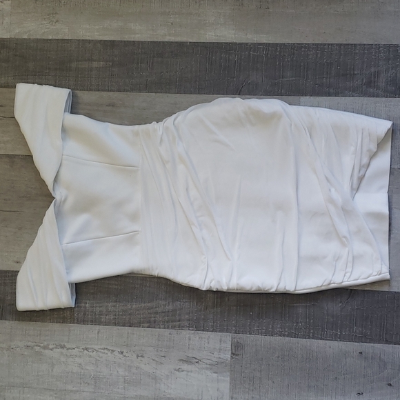 Dress - Picture 2 of 6